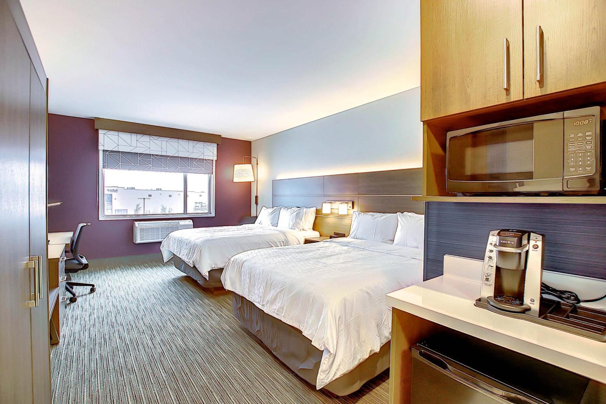 Express & - Airport Trail Ne By Ihg Calgary